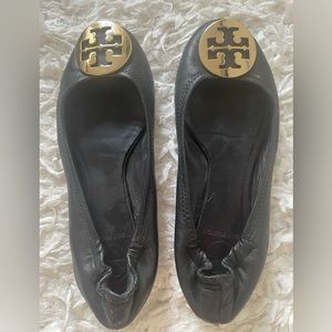 Tory Butch size 7 ballet flats black